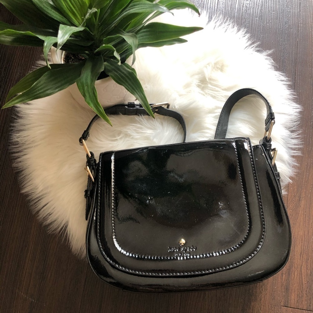 Kate spade patent leather shoulder bag